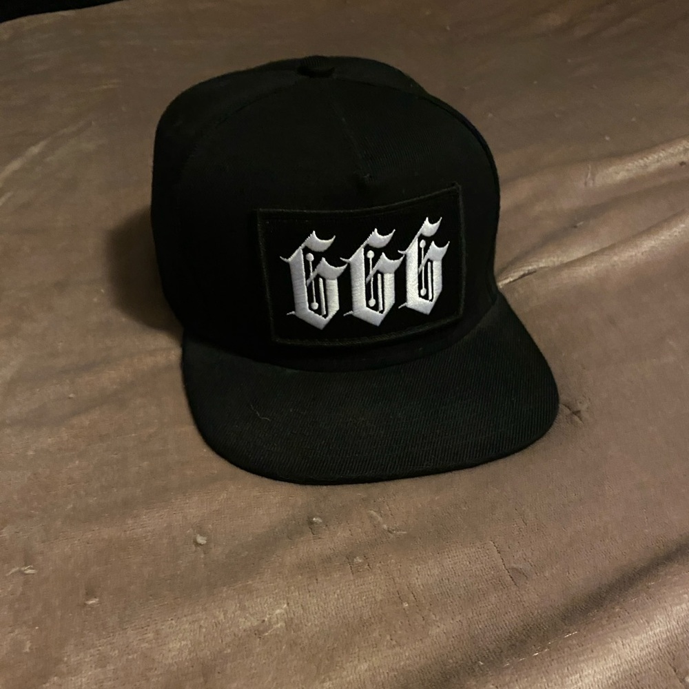 666 SnapBack